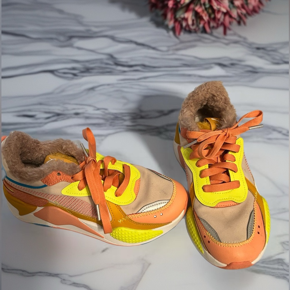 Puma RS-X ladies size 8/8.5 multicolor fur lined running sneakers